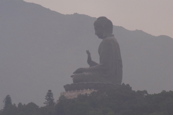 Tian Tan Buddha figure